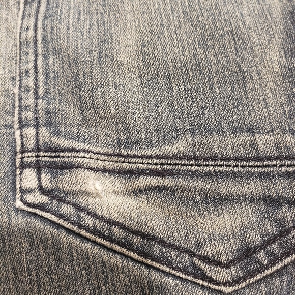 Kenneth Cole Jeans - Picture 7 of 7